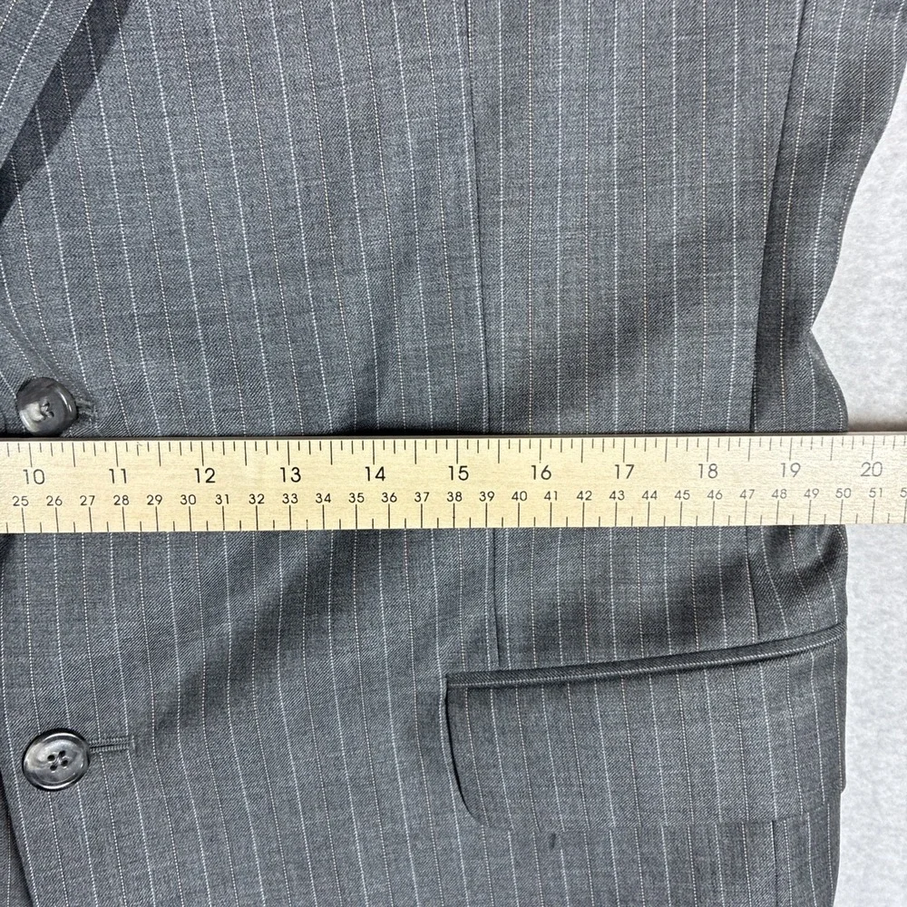 Jos. A Bank Signature Men's Wool Gray Pinstripe Suit 2 Piece 42R 35x30